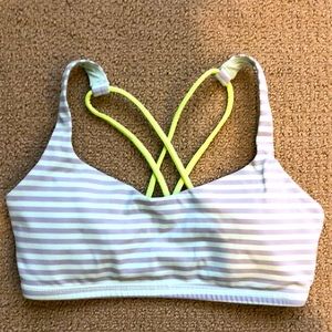 lululemon Free To Be bra. Size 6